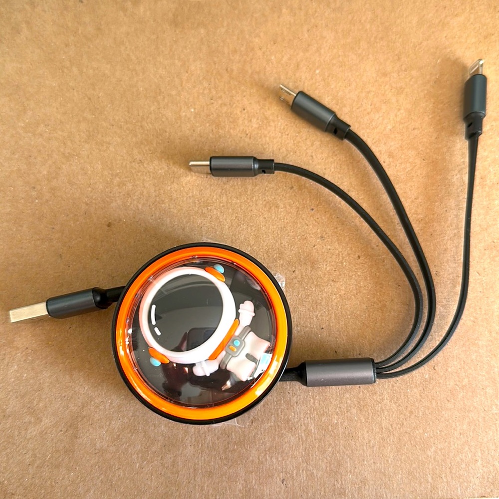 [Travel accessories] 3 in 1 charging cable- NEW